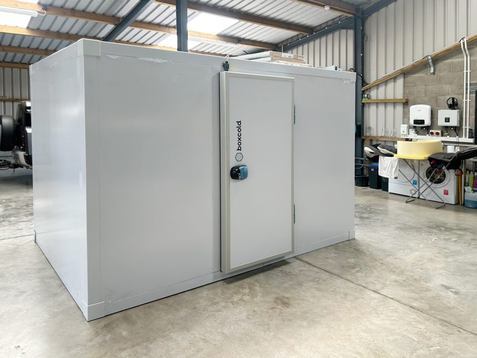 cold-room-installation-at-coton-meadows-pet-equine-crematorium