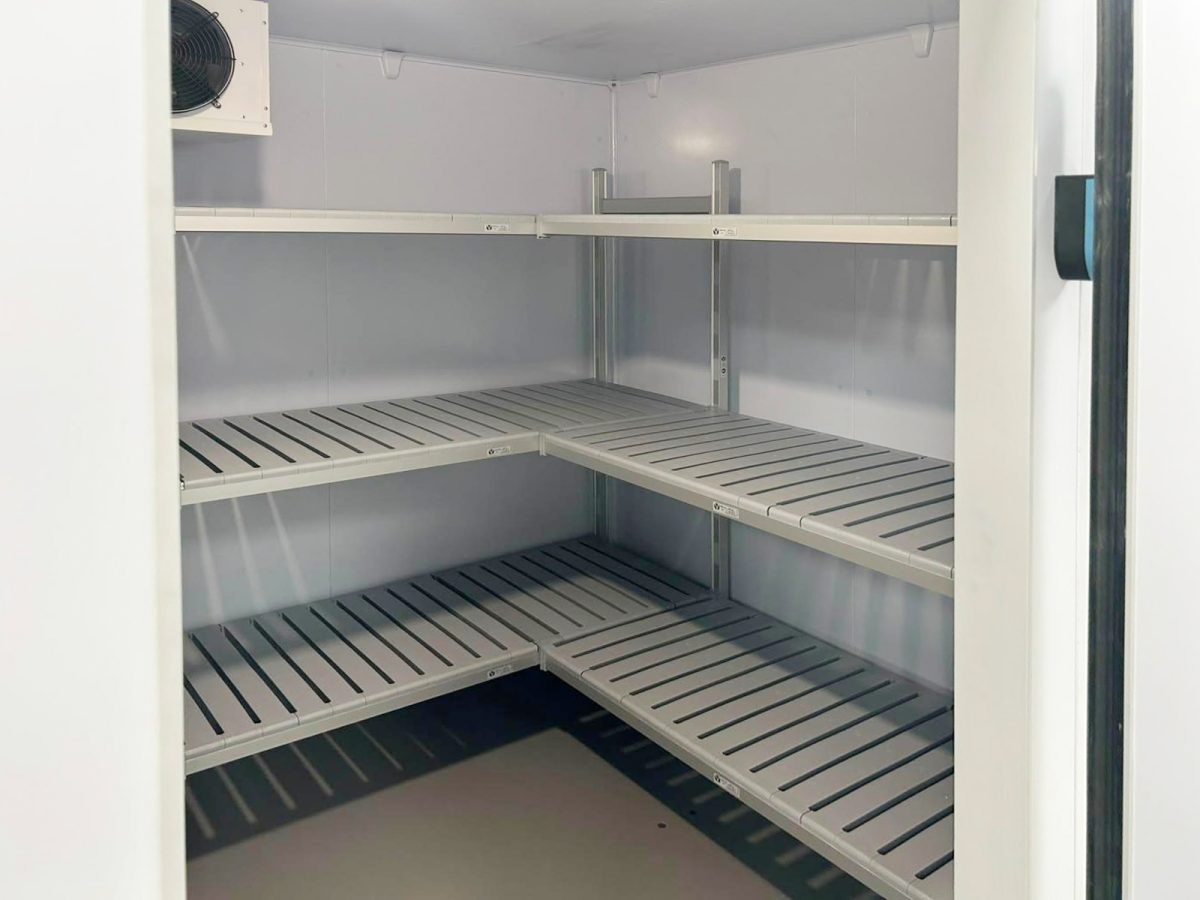 cold-room-installation-at-coton-meadows-pet-equine-crematorium