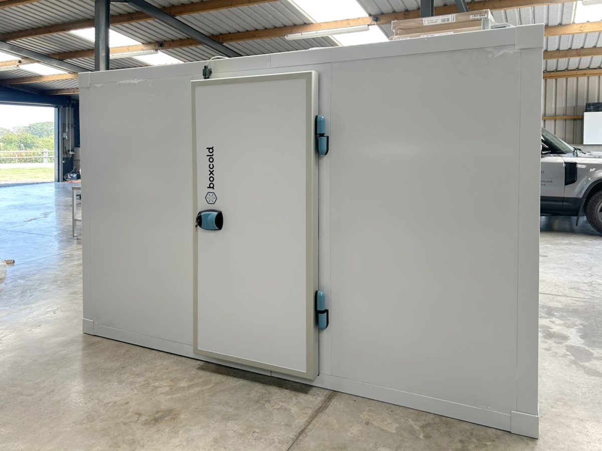 cold-room-installation-at-coton-meadows-pet-equine-crematorium